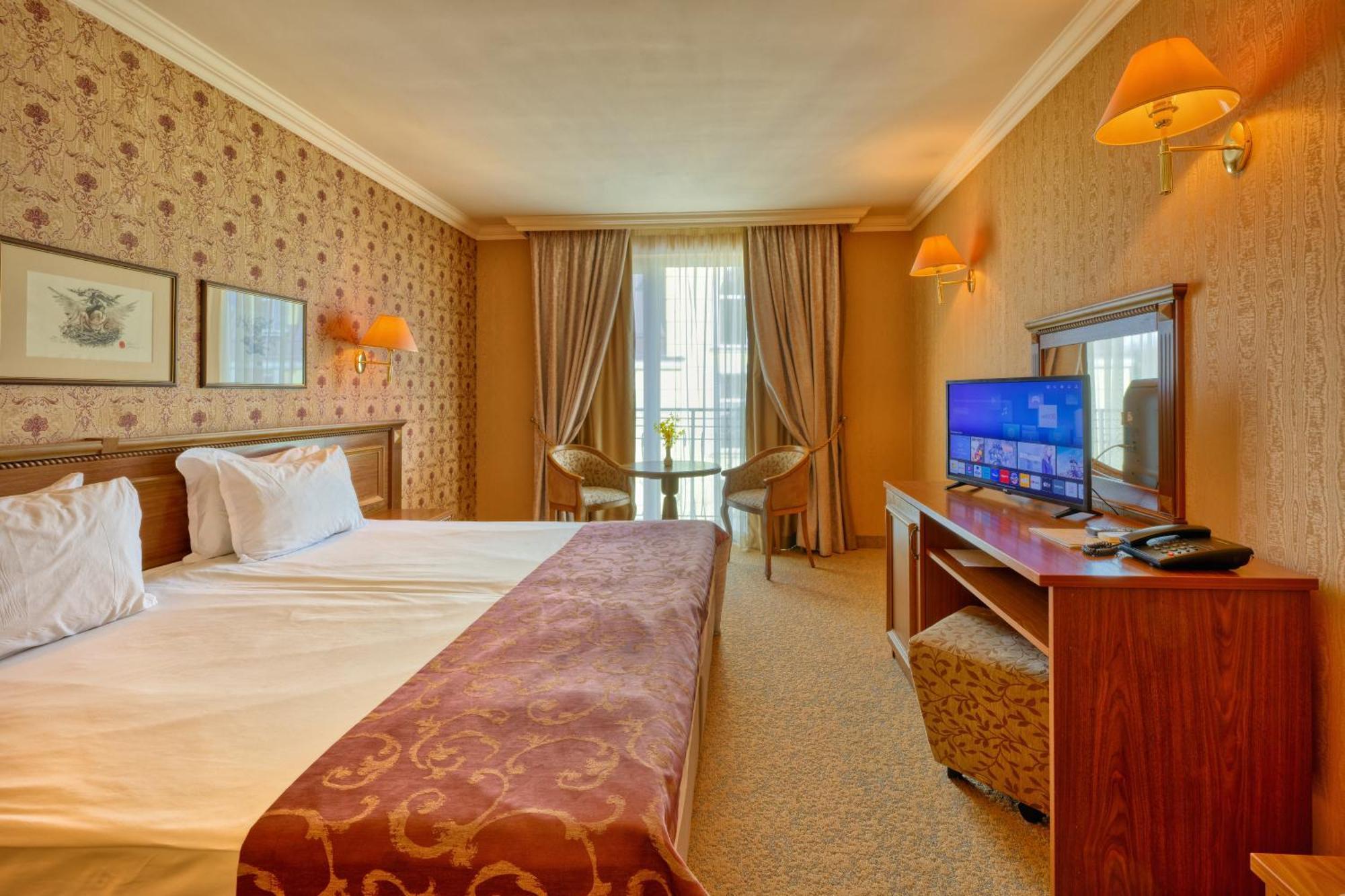 Hotel Club Central Hisarya Extérieur photo