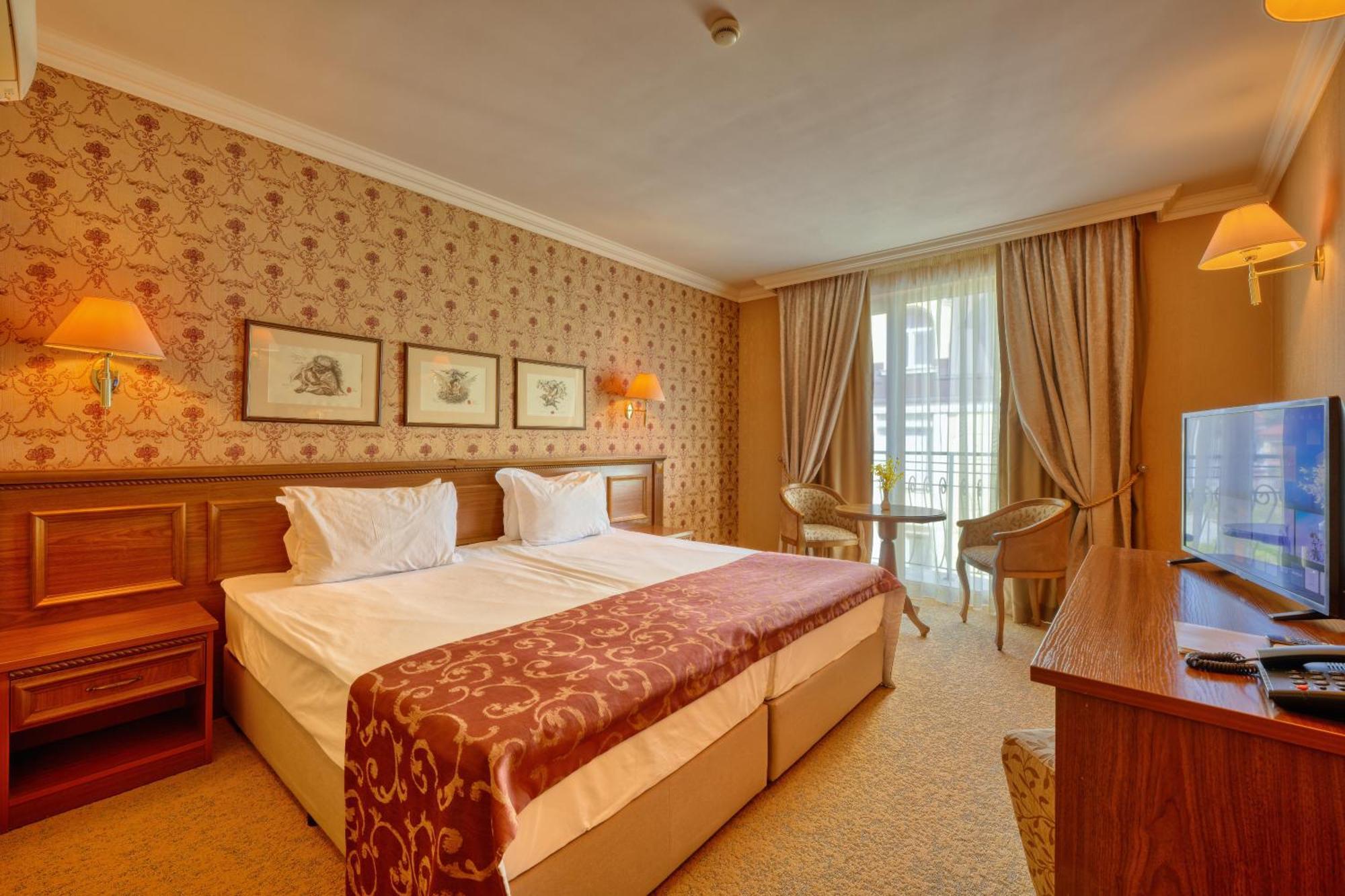 Hotel Club Central Hisarya Extérieur photo