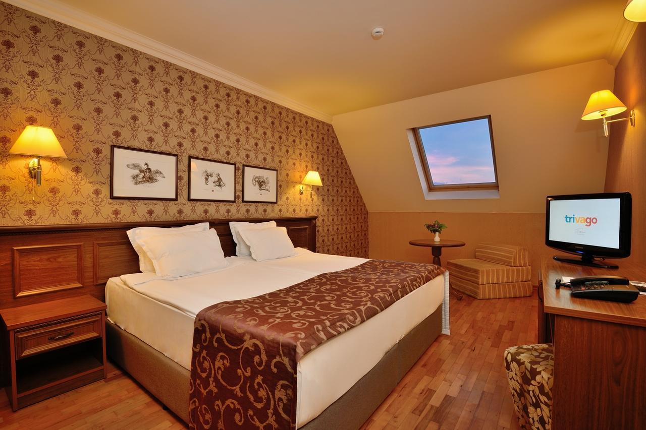 Hotel Club Central Hisarya Extérieur photo